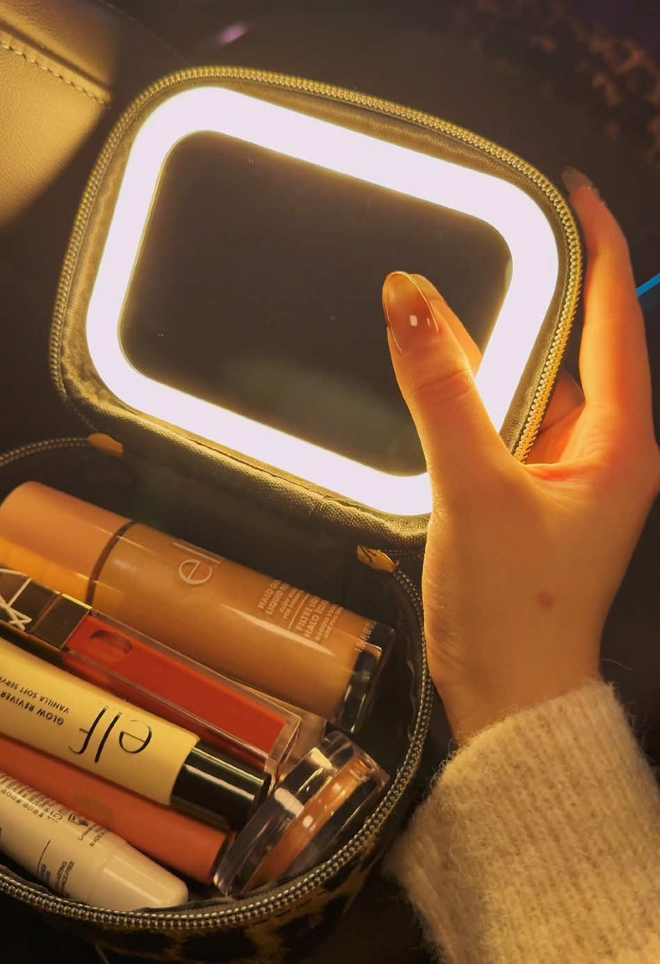 Women's Leopard Print Mini Lighted Makeup Bag with Mirror creator video