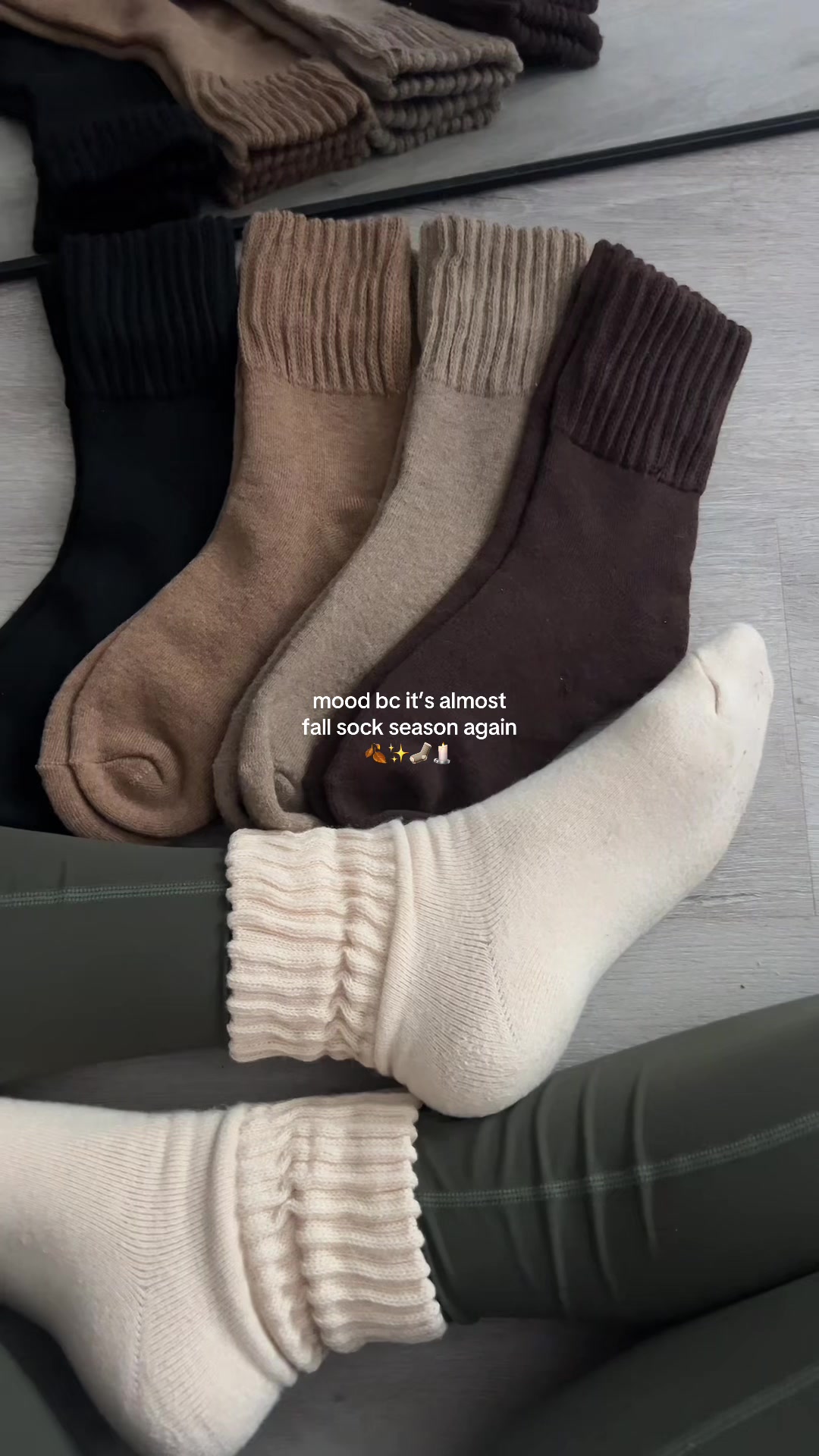 Women's Solid Mid-Calf Polyester Socks creator video